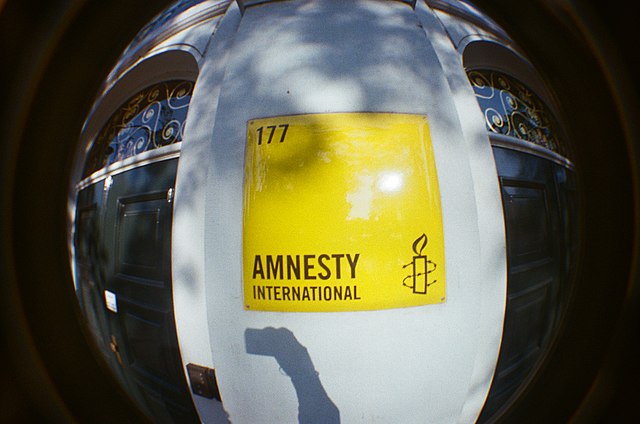 Amnesty International : quand les Israéliens sont victimes, ils sont quand même coupables